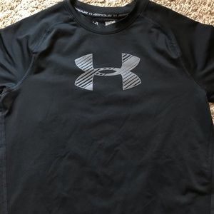 YL Under Armour Fitted Heat Gear Shirt